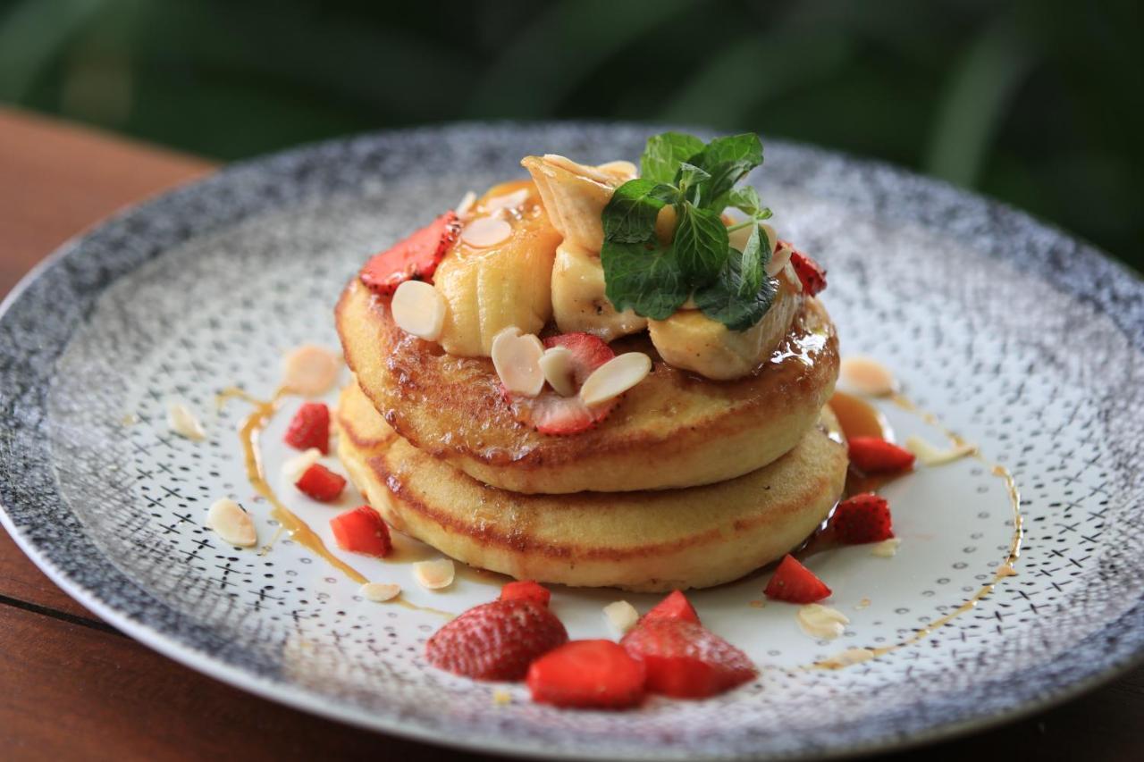 Natya Hotel Tanah Lot Selemadeg Kültér fotó